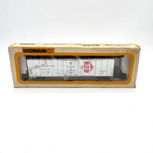 Vintage Bachmann HO Scale Swift Premium 51' Silver Reefer Box Car #1123